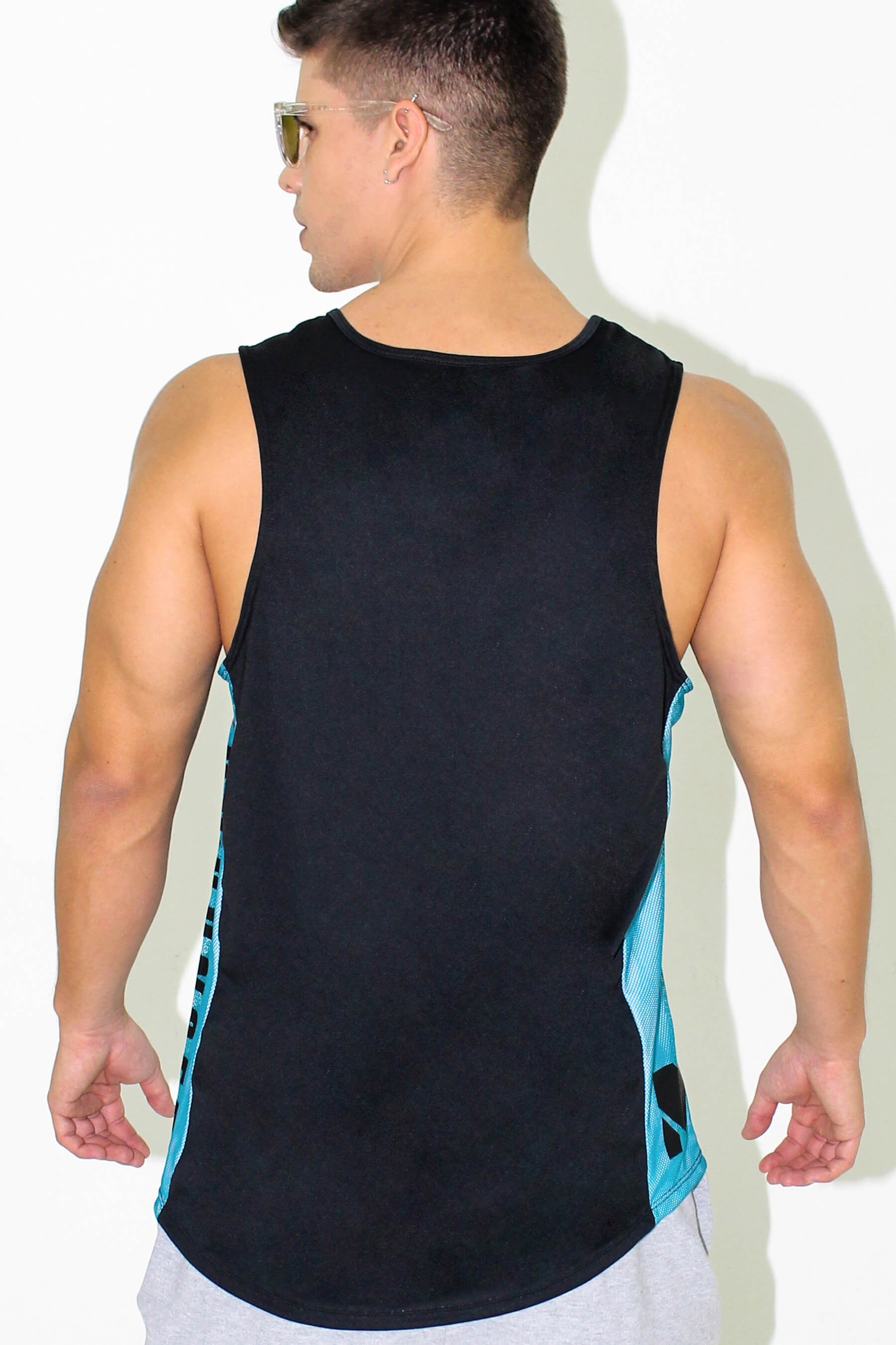 "conjunto deportivo hombre" "camisilla esqueleto hombre" "camisilla de hombre gym"